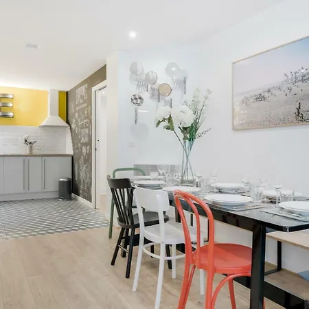 Loft Design For 8 People In Heart Of * París