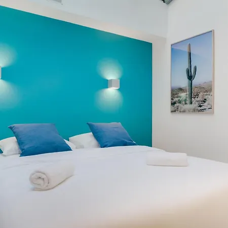 Loft Design - 8 Guests - Heart Of *