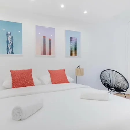 Loft Design For 8 People In Heart Of * 파리