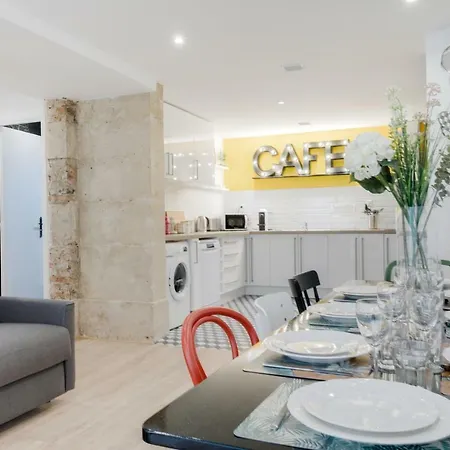 Loft Design - 8 Guests - Heart Of דירה *